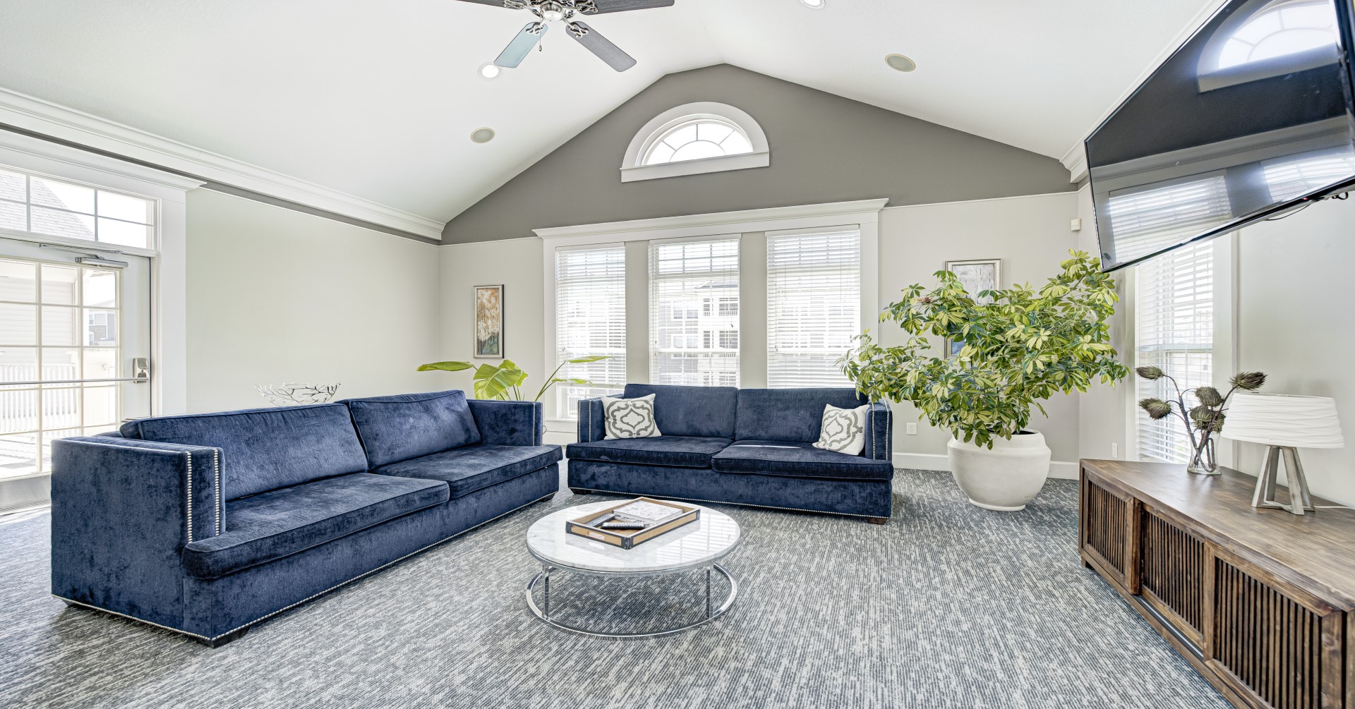 Stonebridge Resident Lounge